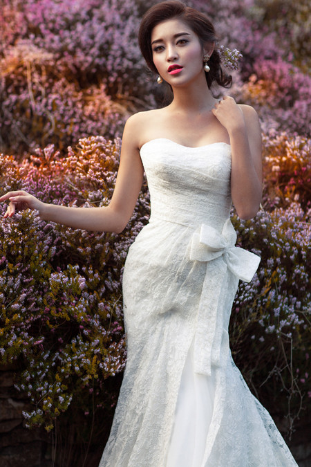 Á hậu Huyền My diện váy cưới đẹp "mê hồn" ở trời Tây ảnh 7