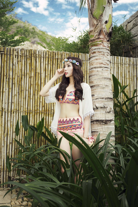 Hoa hậu Kỳ Duyên diện bikini khoe vóc dáng hoàn hảo ảnh 1