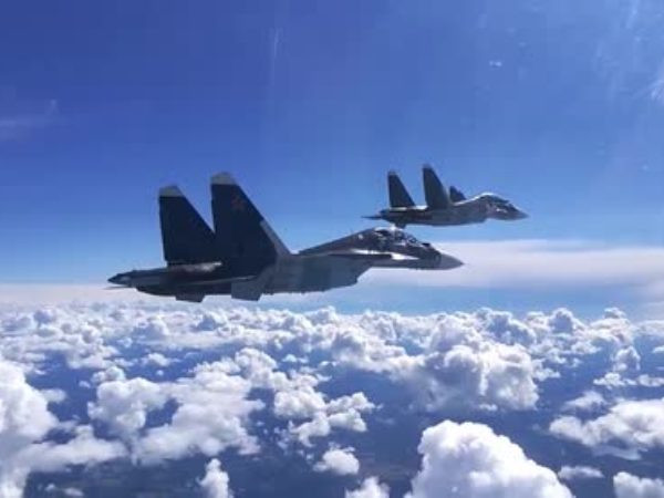 Không quân Nga, Syria hợp lực dội bom phá hủy căn cứ của nhóm khủng bố ở nam Idlib ảnh 1