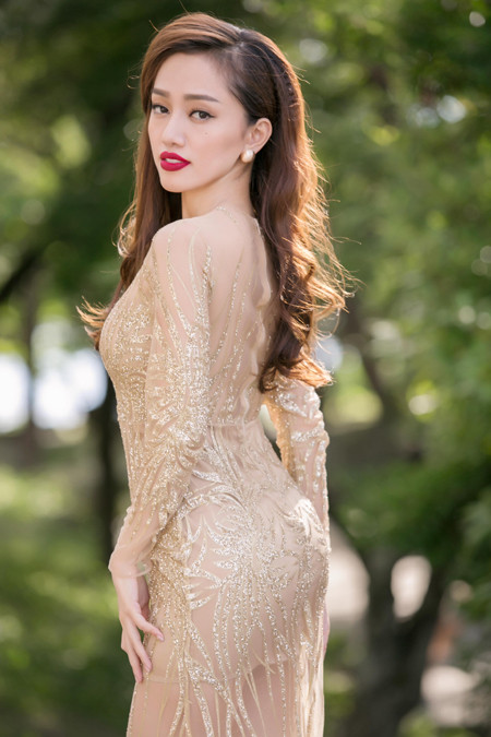 Thí sinh Hoa hậu Doanh nhân khoe sắc ở thành cổ Shiga - Nhật Bản ảnh 7