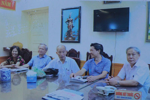 Thi phẩm Hương nắng 4: Những tâm hồn trẻ mãi ảnh 2