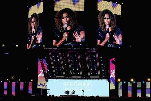 Đằng sau tấm vé 4.200USD để được nghe cựu Đệ nhất phu nhân Obama chia sẻ ảnh 1 Đằng sau tấm vé 4.200USD để được nghe cựu Đệ nhất phu nhân Obama chia sẻ ảnh 1