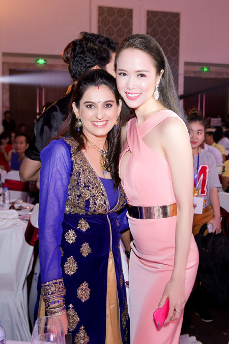 Nàng "Quyên" Vũ Ngọc Anh hở bạo hội ngộ chồng "Cô dâu 8 tuổi" ảnh 8