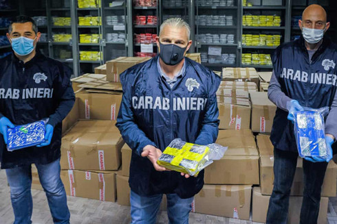 Tội phạm có tổ chức "biến hình" trong đại dịch Covid-19 ảnh 1