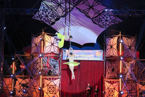 Cống hiến hết mình cùng nghệ thuật xiếc ảnh 1