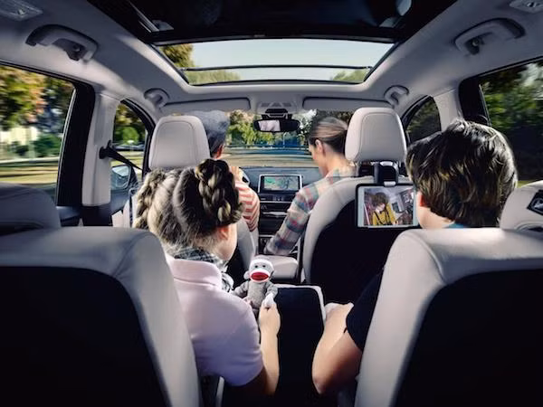  BMW 2-Series Gran Tourer: Rộng rãi và tiện lợi ảnh 8