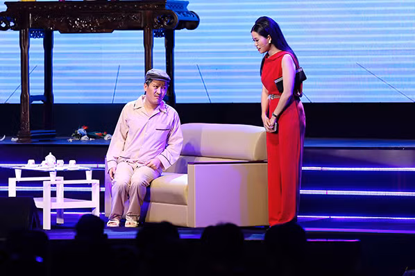 Trường Giang kéo 4000 khán giả tới liveshow, bất chấp mưa bão ảnh 8 Trường Giang kéo 4000 khán giả tới liveshow, bất chấp mưa bão ảnh 8