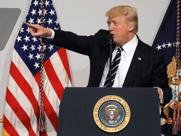 Ông Trump tham dự Hội nghị thượng đỉnh NATO vào tháng 5 tới ảnh 1