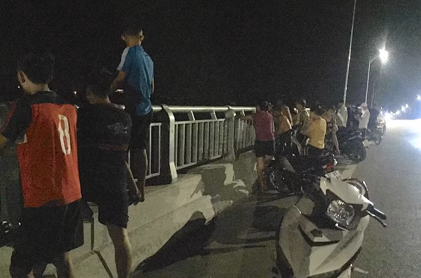 Tắm sông ngày hè, 3 học sinh đuối nước thương tâm ảnh 1