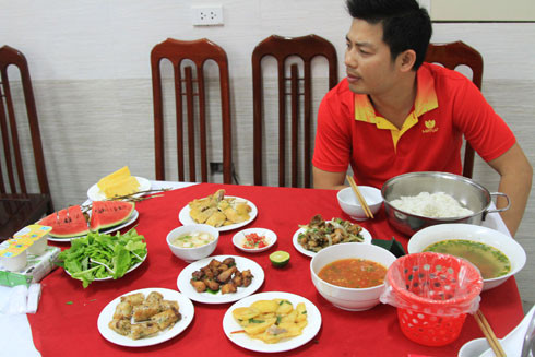 Những "hy vọng vàng" SEA Games 29 nạp năng lượng như thế nào? ảnh 1