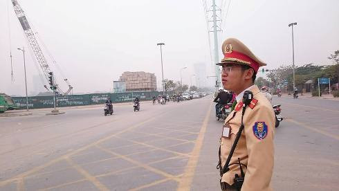 Tổng kiểm tra, xử phạt phương tiện vi phạm làn đường xe buýt BRT ảnh 5 Tổng kiểm tra, xử phạt phương tiện vi phạm làn đường xe buýt BRT ảnh 5