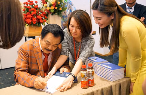 Học hỏi cách điều hành giỏi của Microsoft, Tân Hiệp Phát: Không bao biện, không làm thay tất thảy ảnh 1