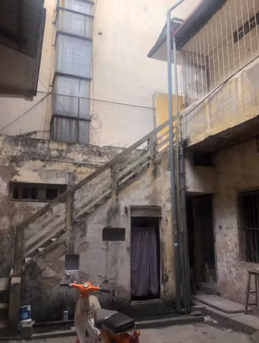 Níu giữ "chứng nhân lịch sử" trong biệt thự cổ Hà Nội (bài 2): Ký ức cuộc đời từ những khu nhà cũ ảnh 4