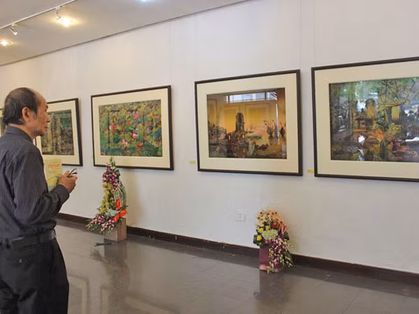 Tranh cắt vải “Nhịp xuân” ảnh 1