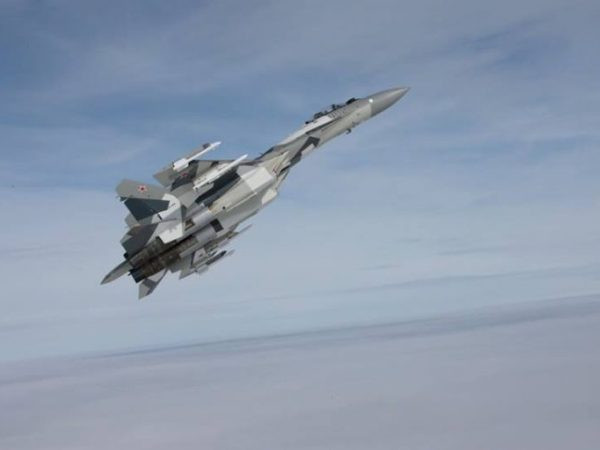 Su-35 Nga ngăn chặn các cuộc không kích của Israel nhằm vào Syria ảnh 1