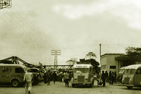 Những chiếc xe buýt đầu tiên của Hà Nội ảnh 3