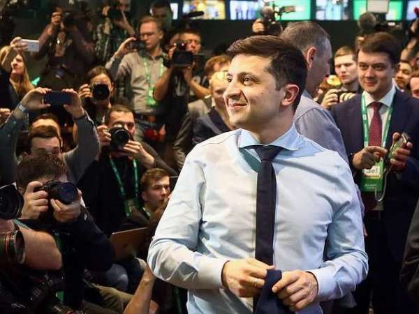 Nếu được bầu làm Tổng thống Ukraine, Zelensky sẵn sàng đàm phán với hai nhà lãnh đạo Nga, Mỹ ảnh 1