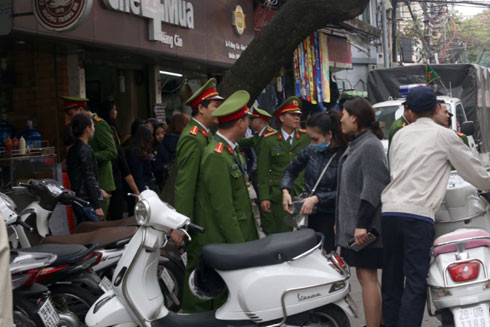 Tổng kiểm tra xử lý vi phạm trật tự đô thị phố cổ ảnh 1