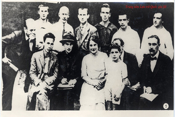 Khai mạc triển lãm về Chủ tịch Hồ Chí Minh tại trụ sở chính của UNESCO ảnh 4 Khai mạc triển lãm về Chủ tịch Hồ Chí Minh tại trụ sở chính của UNESCO ảnh 4