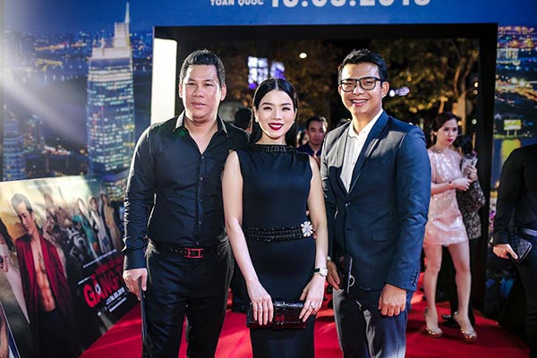 Trương Ngọc Ánh đưa bé Bảo Tiên đến chúc mừng chồng cũ Trần Bảo Sơn ảnh 12 Trương Ngọc Ánh đưa bé Bảo Tiên đến chúc mừng chồng cũ Trần Bảo Sơn ảnh 12