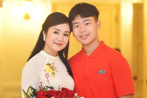 Nữ diễn viên, nghệ sĩ nhân dân Thu Hà: Để quay lại với truyền hình vẫn cần phải cân nhắc ảnh 2