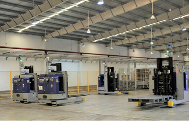 "Siêu" nhà máy đón những vị khách sữa học đường "nhí" ảnh 5