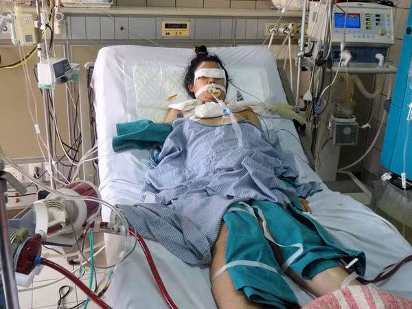 Chàng sinh viên chạy "xe ôm" cứu bạn bị bạo bệnh ảnh 2