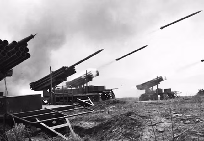 Triều Tiên phóng tên lửa đáp trả lệnh trừng phạt của Liên hợp quốc ảnh 1