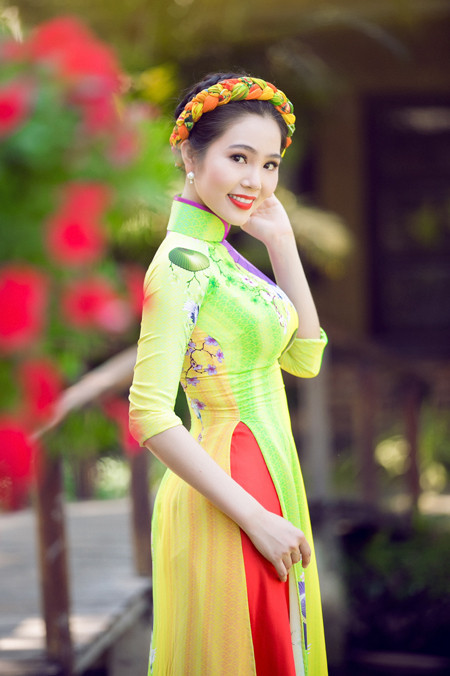 Dương Kim Ánh rạng ngời với áo dài đón Xuân ảnh 1