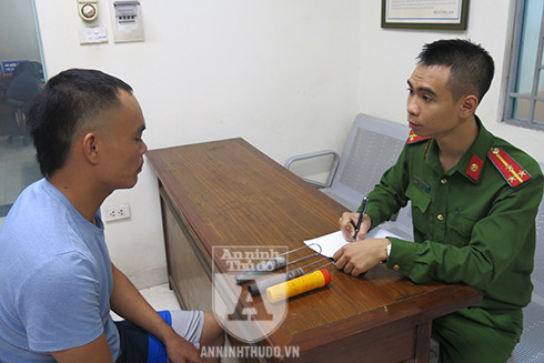 Xử lý nghiêm những cổ động viên quá khích đốt pháo sáng khi mừng chiến thắng của đội tuyển Việt Nam ảnh 2