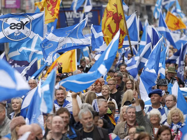 Lại nóng chuyện đi - ở của Scotland ảnh 1