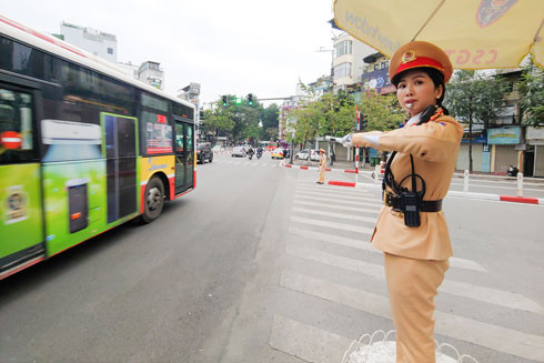 Lấy tiêu chí phục vụ nhân dân để xây dựng Đảng bộ trong sạch, vững mạnh ảnh 2