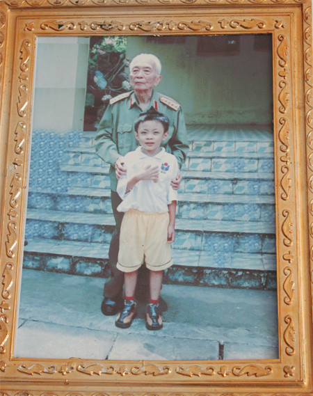 Cuộc sống sau vầng hào quang của thần đồng 2 ngày lên 3 lớp ảnh 2