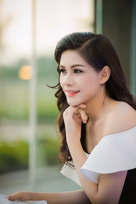 Ngọc Anh tự tin "đọ sắc" với Lô Hương Trâm và Đinh Phương Ánh ảnh 8