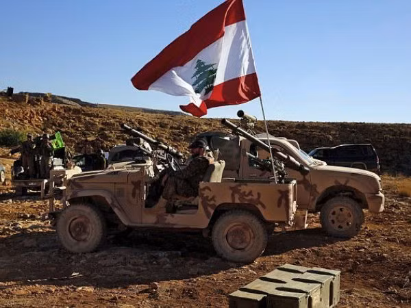 Quân đội Lebanon nổ súng bắn máy bay không người lái của Israel ảnh 1