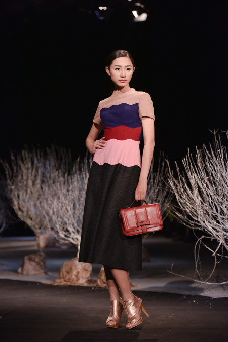 VFW Thu Đông 2016: Thông điệp của thời trang ứng dụng ảnh 13