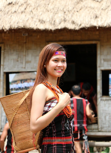 "Hoa rừng" Tây Giang khoe sắc giữa lòng Hà Nội ảnh 3