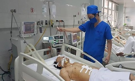 Khởi tố nhóm các đối tượng giảng hòa bằng súng và dao trong quán café ảnh 1