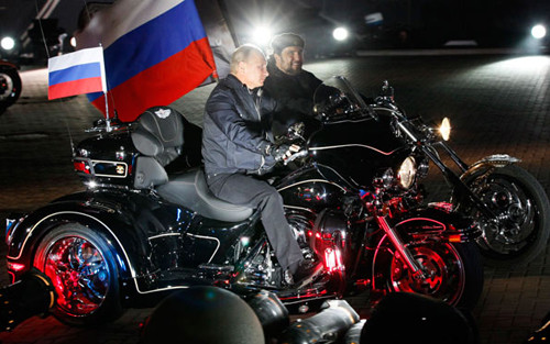 Tức giận Nga, Ba Lan cấm 10 thành viên mô tô Sói Đêm nhập cảnh ảnh 4