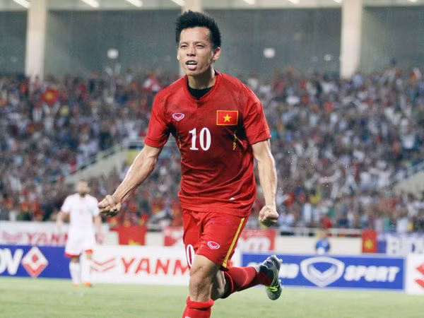 Văn Quyết trở lại đầy mạnh mẽ ảnh 1