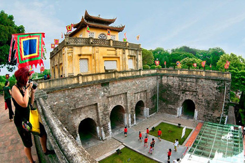 Những mùa xuân bất khuất ảnh 1