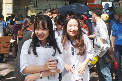 Hà Nội dẫn đầu cả nước về điểm 10 các môn thi THPT quốc gia ảnh 1