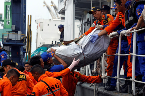 Phát hiện thêm 3 vật thể nghi của máy bay Lion Air ảnh 1