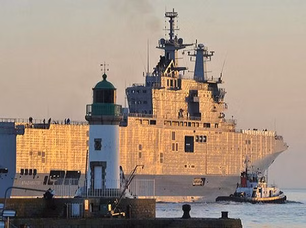Hải quân Pháp cương quyết nói “không” với tàu sân bay Mistral ảnh 2
