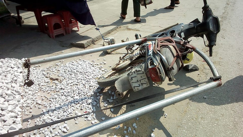 Hai vụ tai nạn cách nhau 100 mét khiến 5 người thương vong ảnh 1