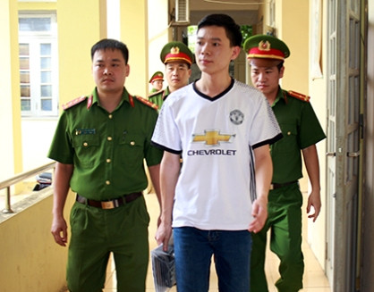 Truy tố 3 bị can trong vụ 8 bệnh nhân chạy thận tử vong tại Hòa Bình ảnh 3