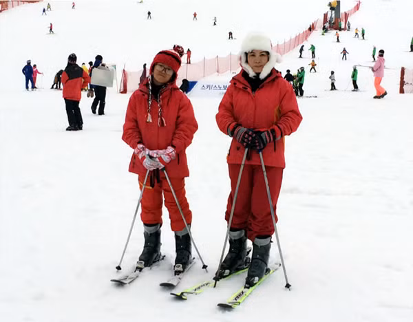 Nữ hoàng doanh nhân Kim Chi đón Giáng sinh sớm ở Hàn Quốc ảnh 3