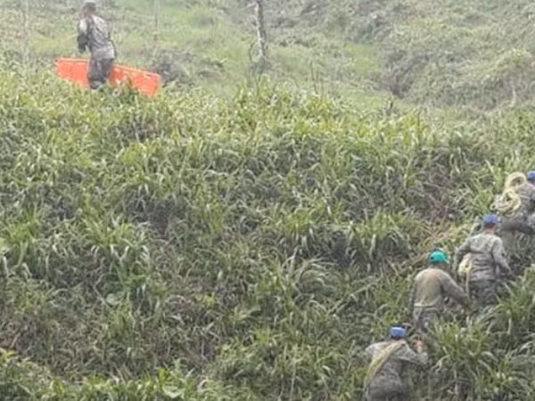 Rơi máy bay quân sự Ecuador, toàn bộ 22 người thiệt mạng ảnh 1