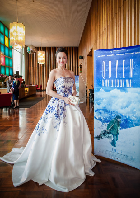 Vũ Ngọc Anh, Trần Bảo Sơn hạnh phúc giữa vòng vây kiều bào tại Đức ảnh 4