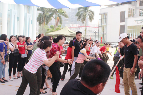 Sôi nổi ngày hội thể thao của phụ nữ 2 cụm thi đua Công an Hà Nội ảnh 3